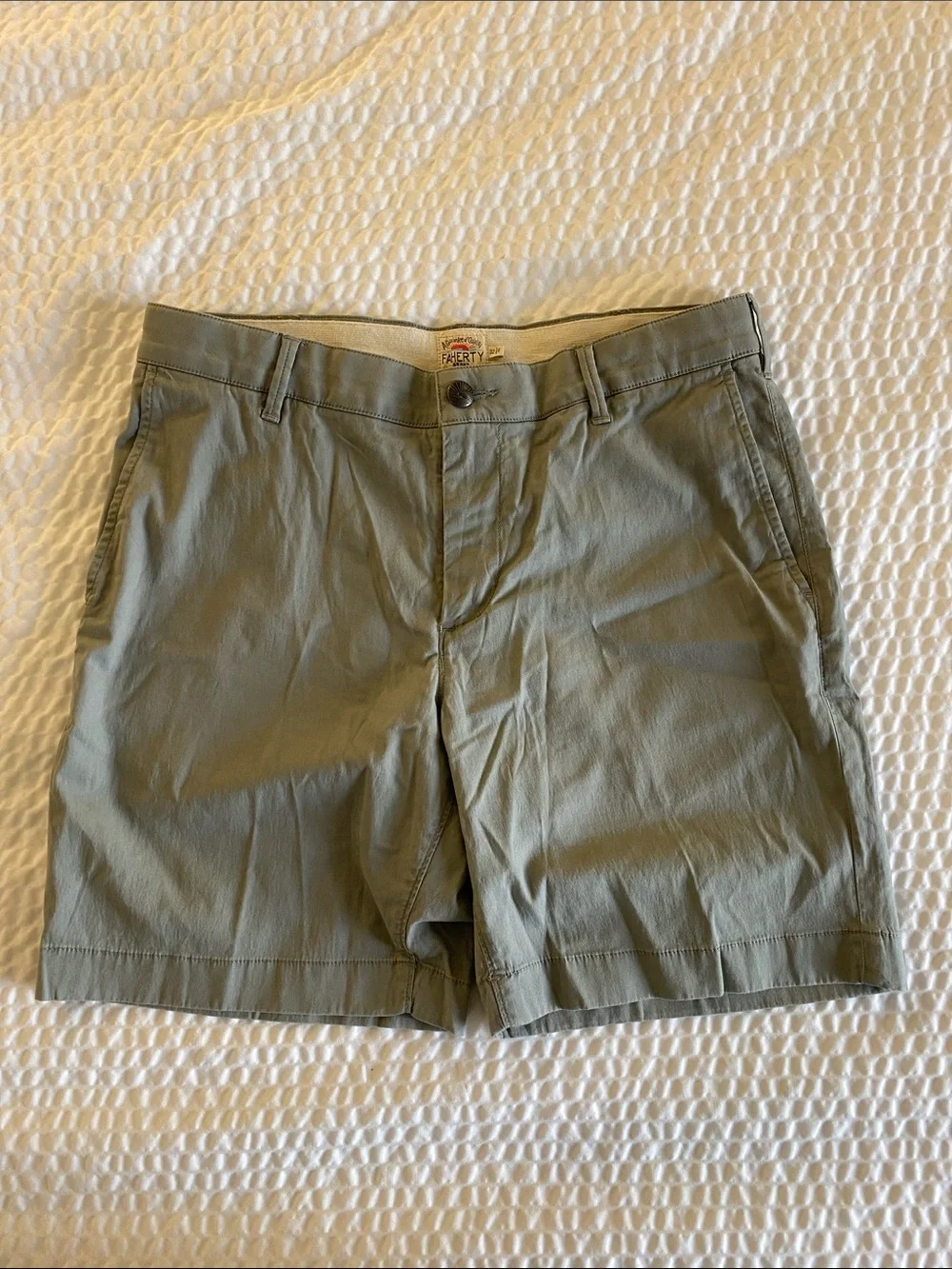 Faherty Men's Flat Front Olive Shorts